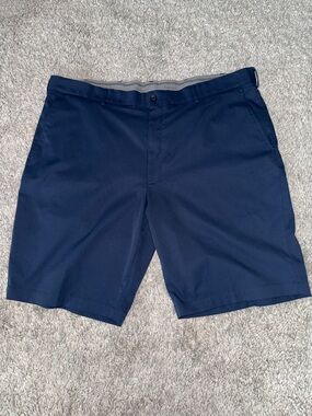 Walter Hagen Classic Navy Flat-Front Golf Shorts athleisure travel blokecore 42